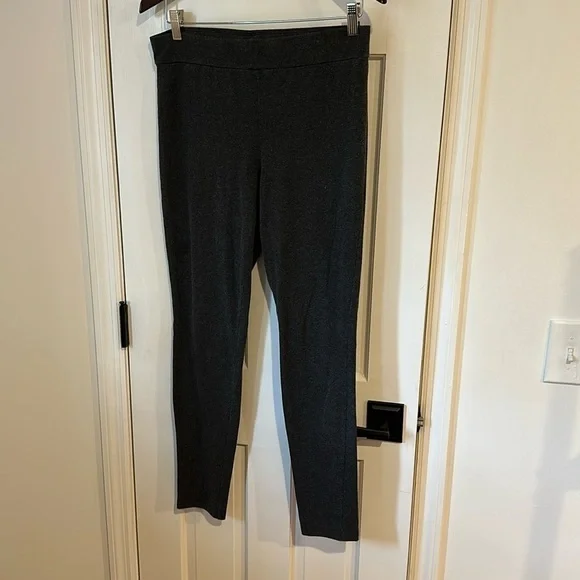Used Heather Grey Hue Leggings Size Large - Picture 1 of 5